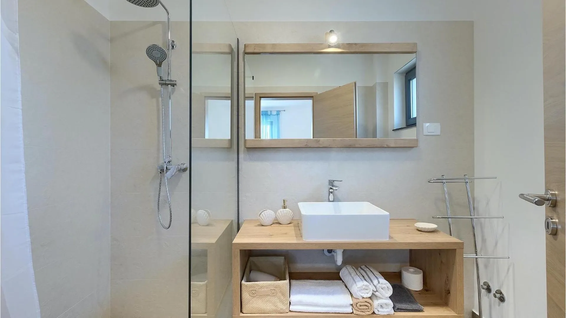 Σπίτι διακοπών Amazing Home In Pula With 4 Bedrooms Κροατία