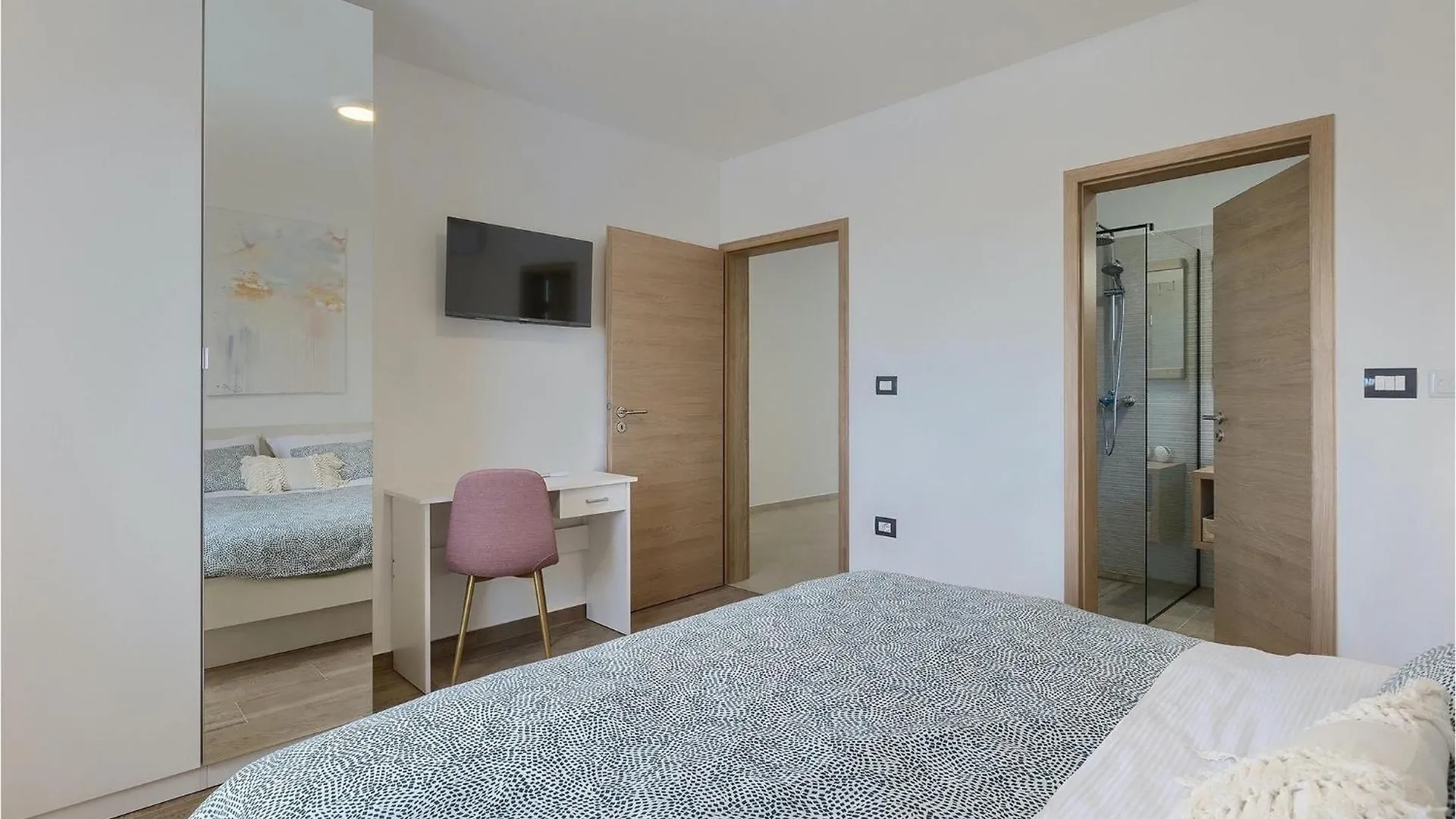 Amazing Home In Pula With 4 Bedrooms