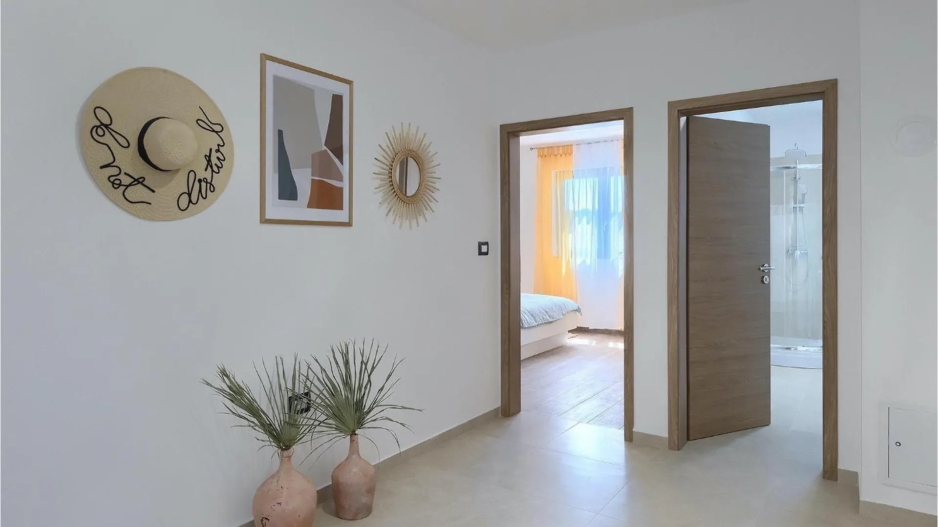 Amazing Home In Pula With 4 Bedrooms Κροατία