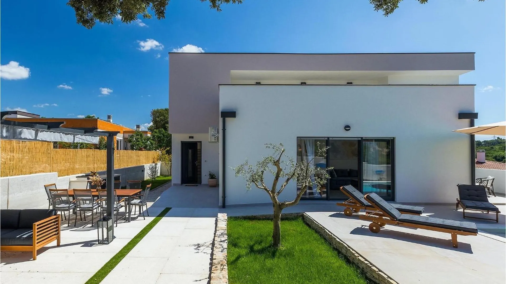 Amazing Home In Pula With 4 Bedrooms