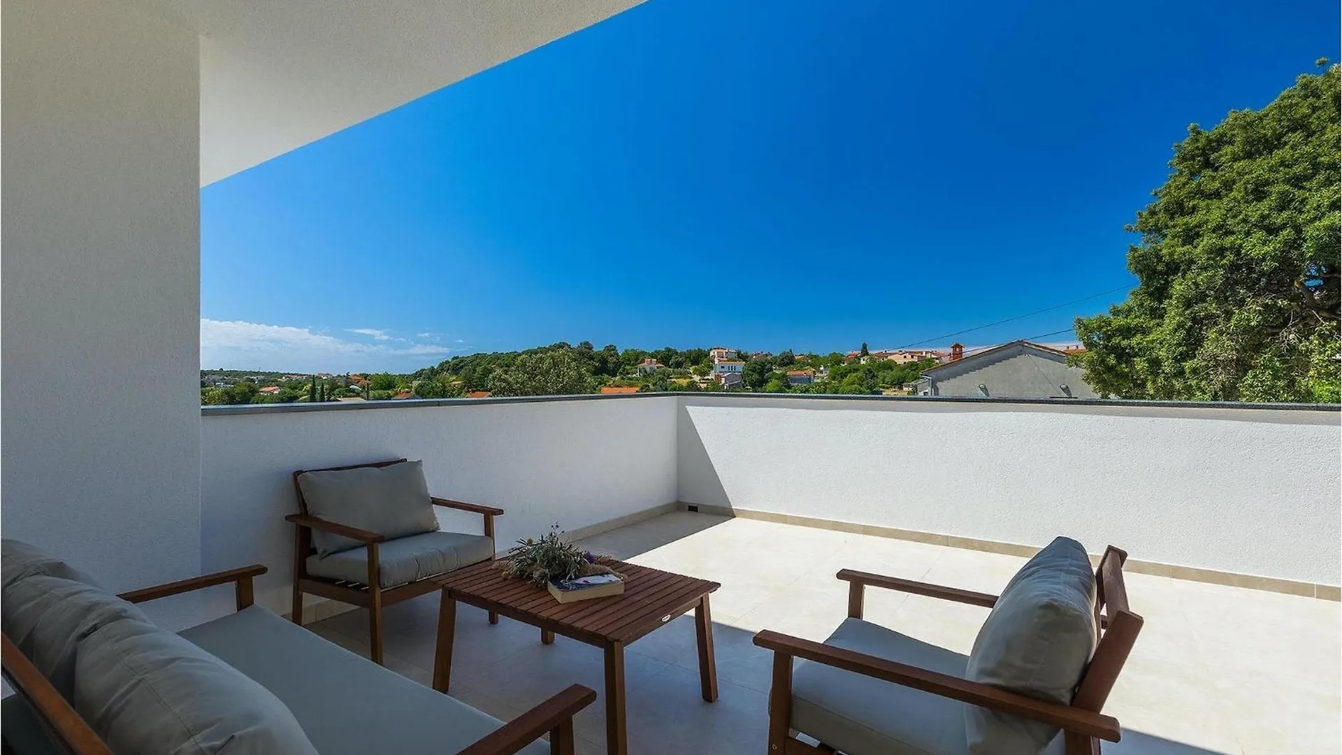 Amazing Home In Pula With 4 Bedrooms Κροατία