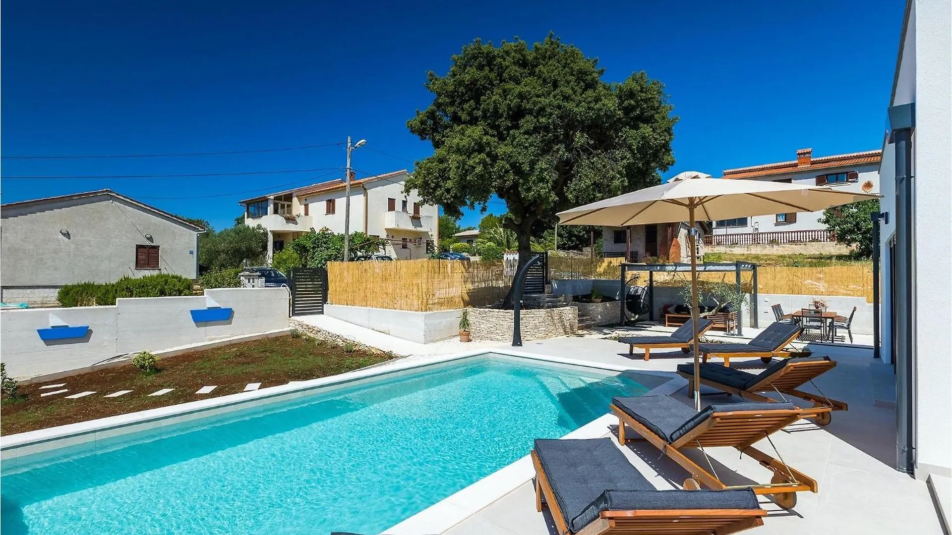 Amazing Home In Pula With 4 Bedrooms Σπίτι διακοπών