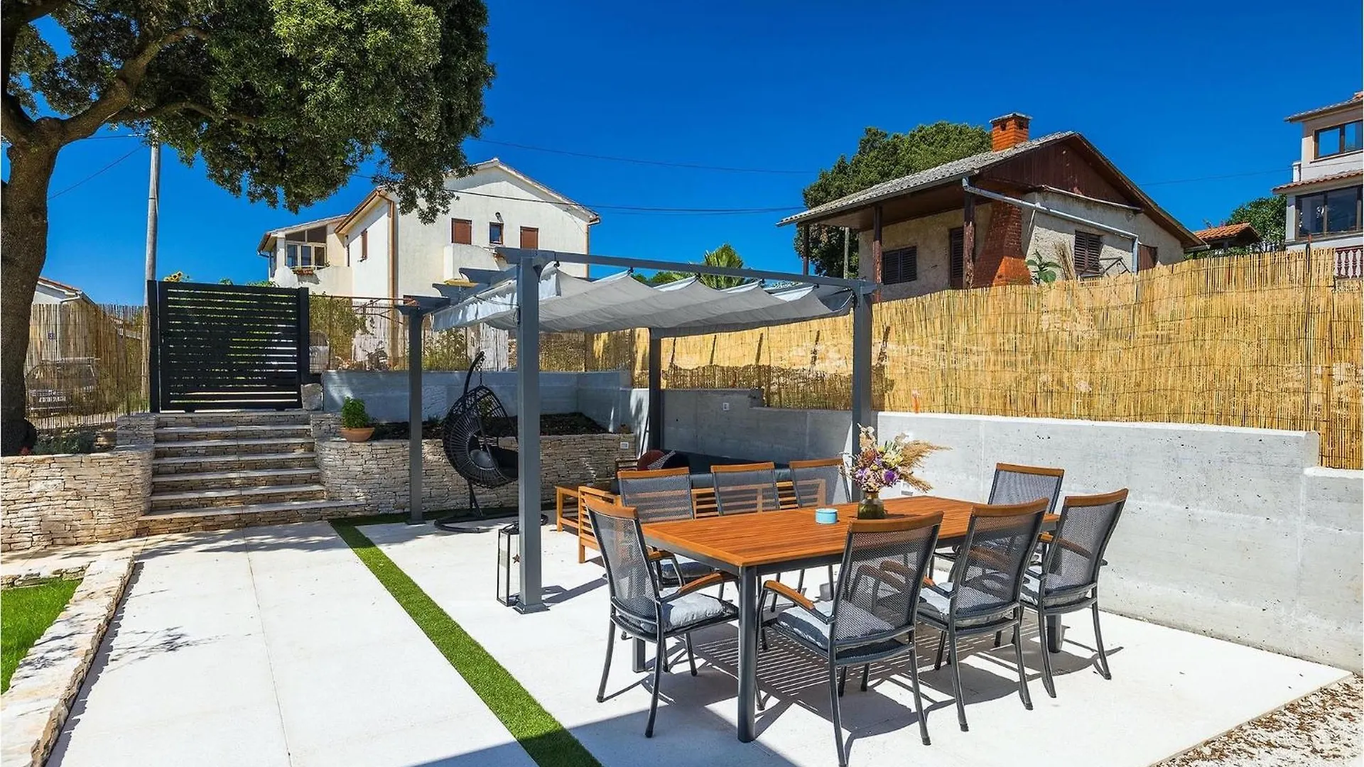 Amazing Home In Pula With 4 Bedrooms